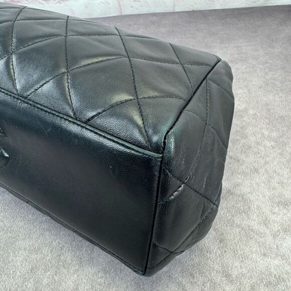 Chanel Black Quilted Caviar Leather Vintage Timeless Frame Bag - Picture 9 of 15